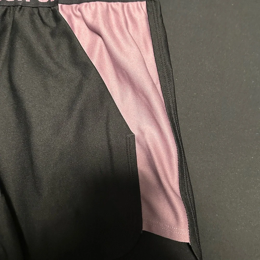 Under Armour Women's Shorts - Picture 3 of 6